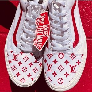 White Vans Old skool, Men’s size 9.5 custom shoes